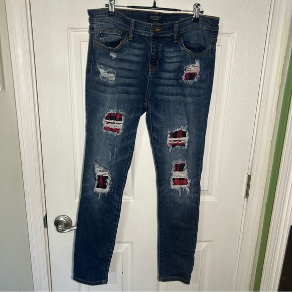 Judy Blue Buffalo Plaid Patch Distressed Skinny Jeans, Size 13/31 Style JB8268DK - Picture 1 of 15